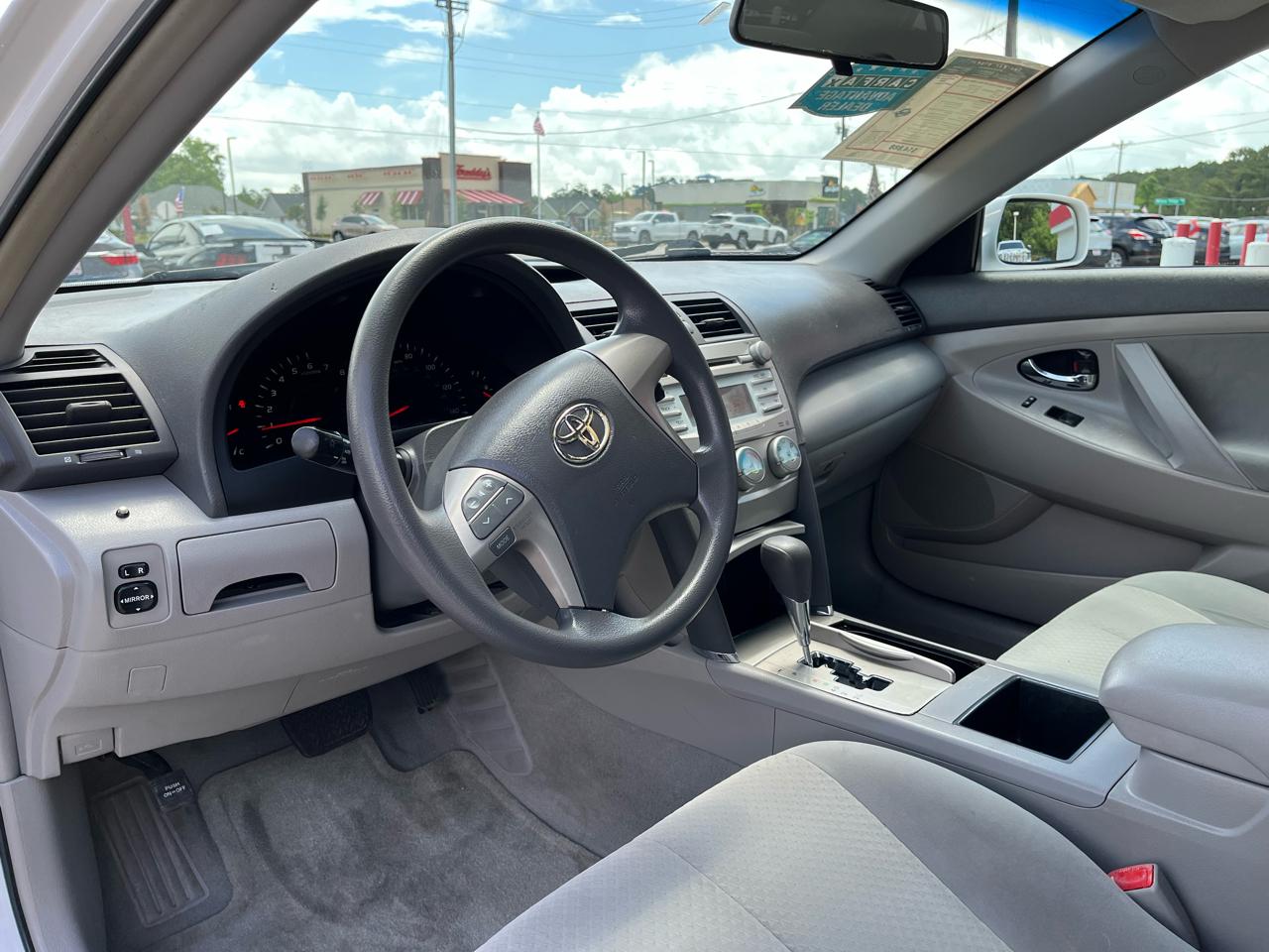 Toyota Camry 4dr Sdn I4 Auto (Natl) 2009