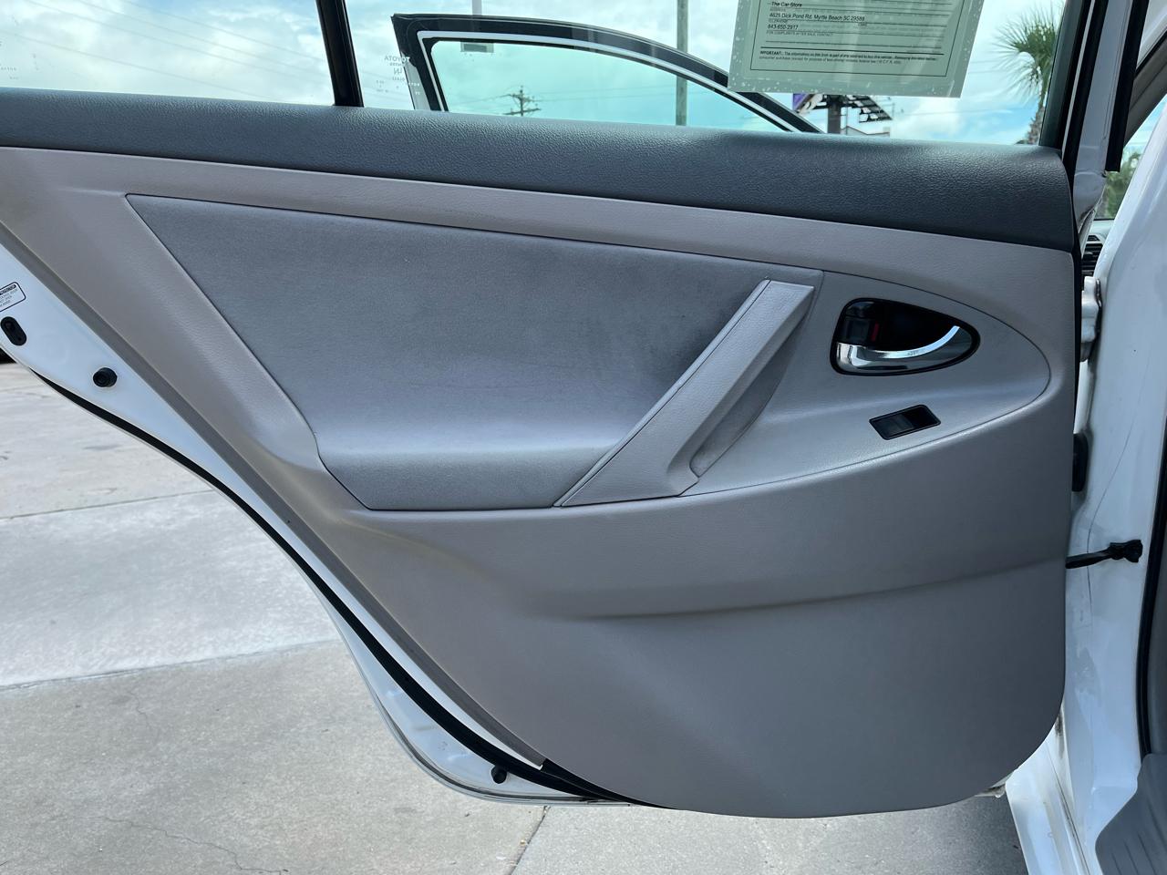 Toyota Camry 4dr Sdn I4 Auto (Natl) 2009