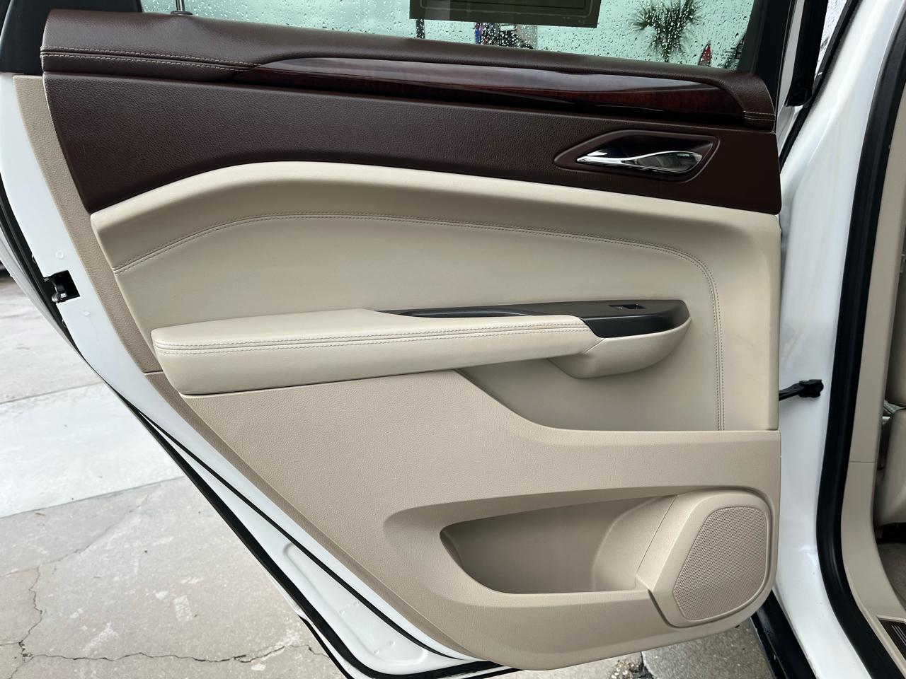 Cadillac SRX FWD 4dr Premium Collection 2012