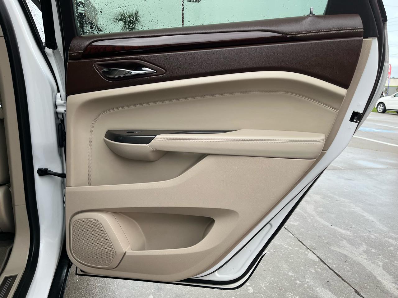 Cadillac SRX FWD 4dr Premium Collection 2012