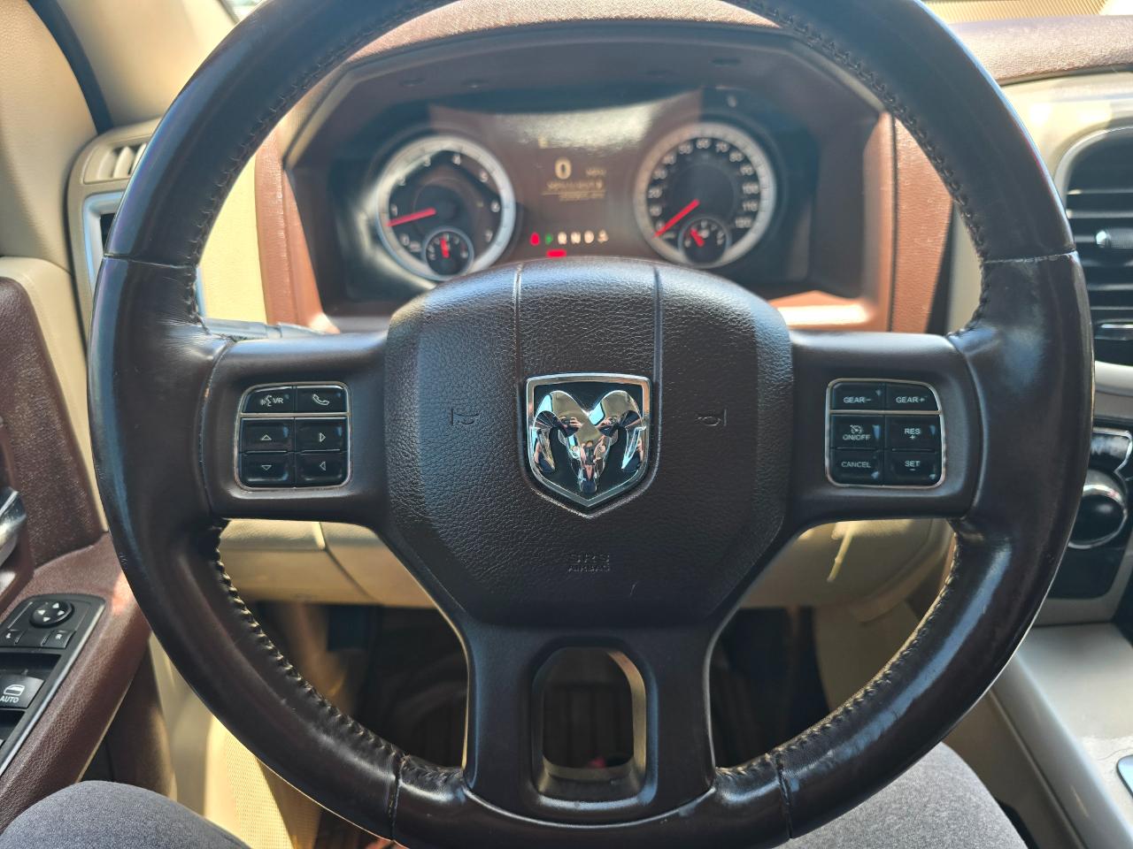 RAM 1500 2WD Crew Cab 140.5" Big Horn 2014