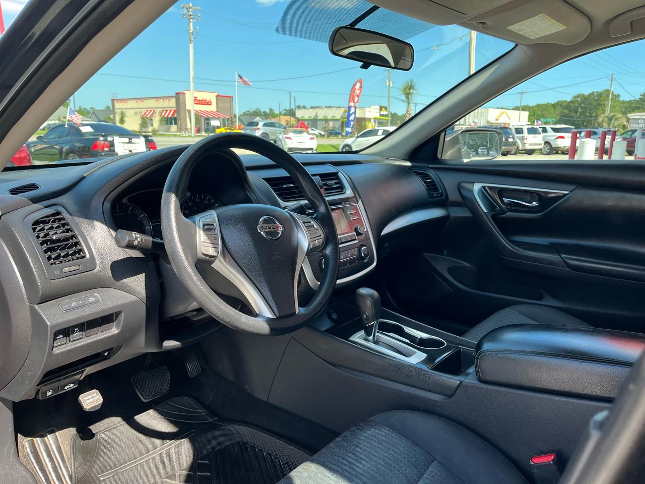 Nissan Altima 2.5 S Sedan 2017