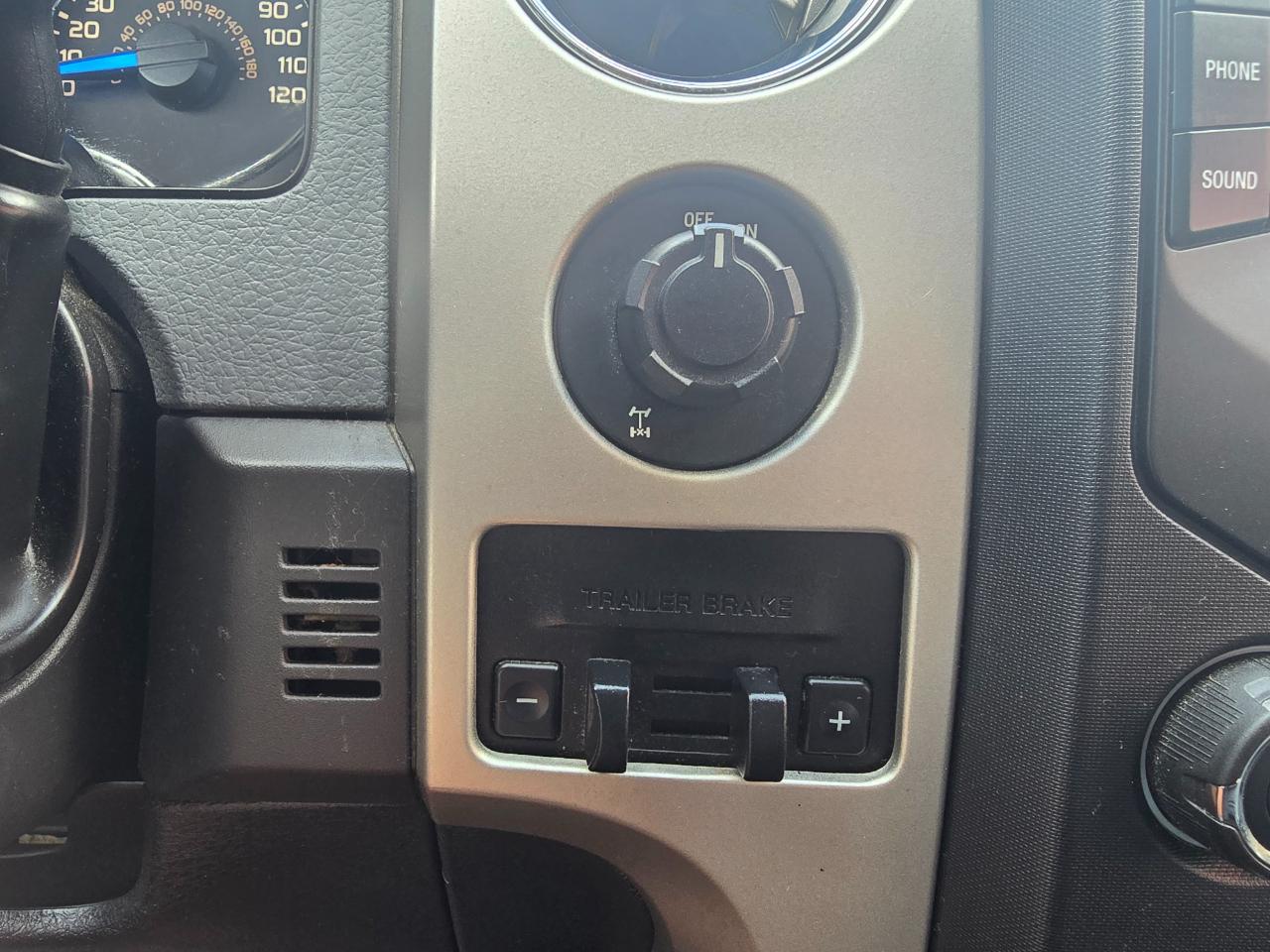 Ford F-150 2WD SuperCrew 145" XLT 2014