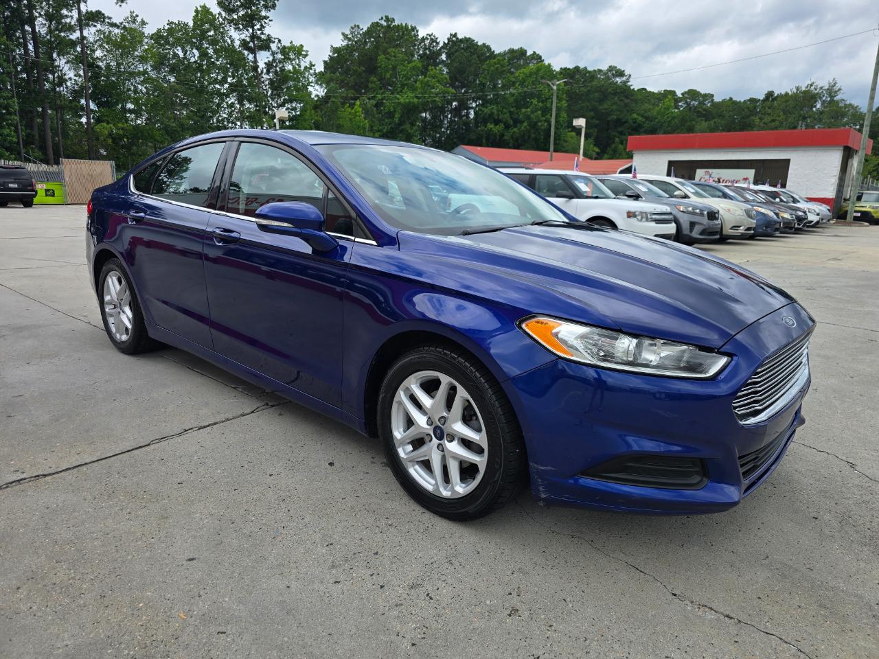 Ford Fusion 4dr Sdn SE FWD 2016