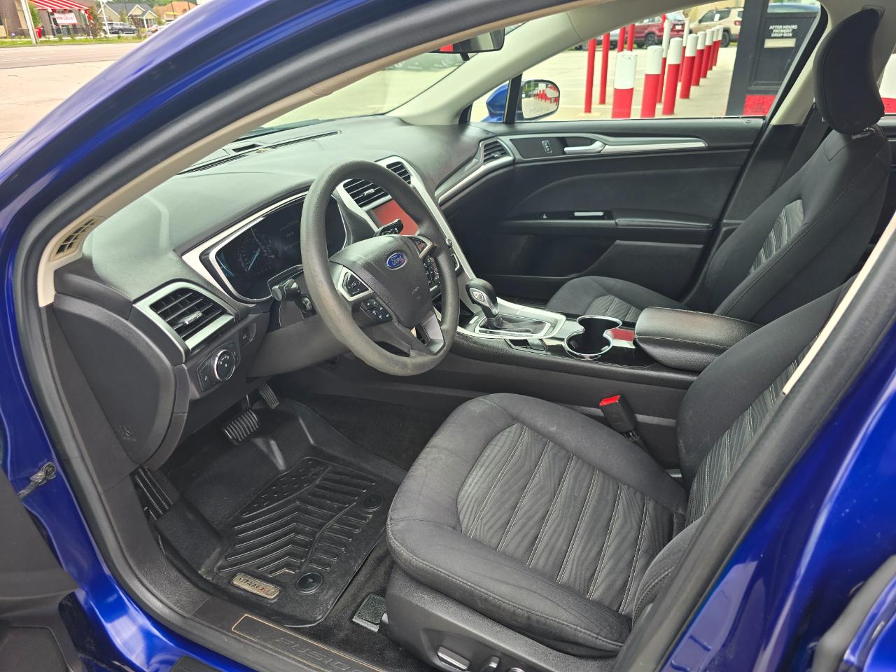 Ford Fusion 4dr Sdn SE FWD 2016