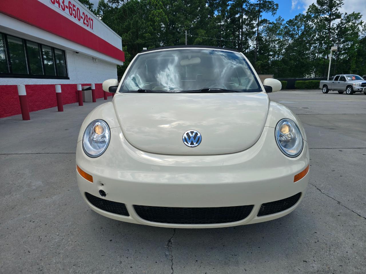 Volkswagen New Beetle Convertible 2dr GL Auto 2008