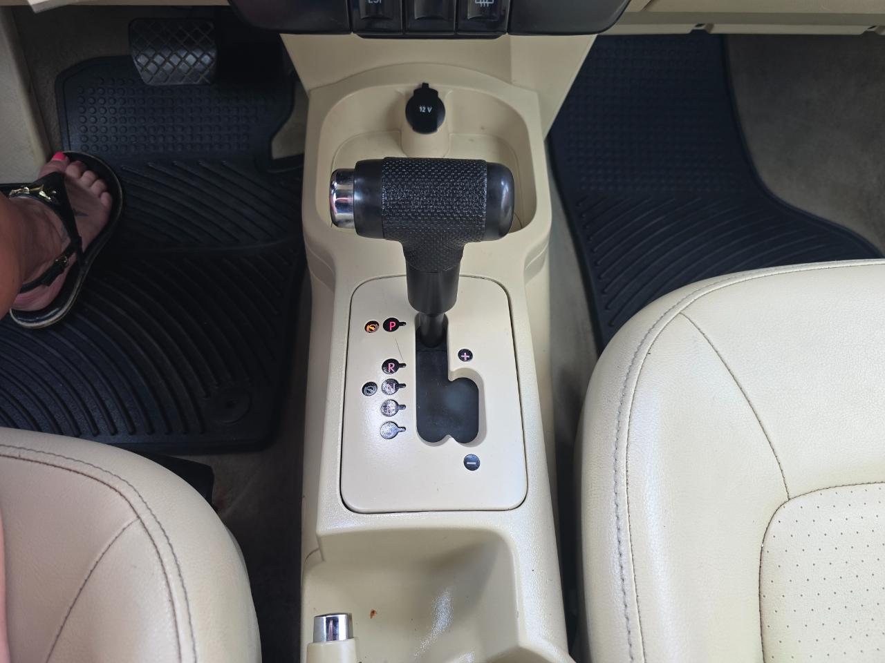 Volkswagen New Beetle Convertible 2dr GL Auto 2008