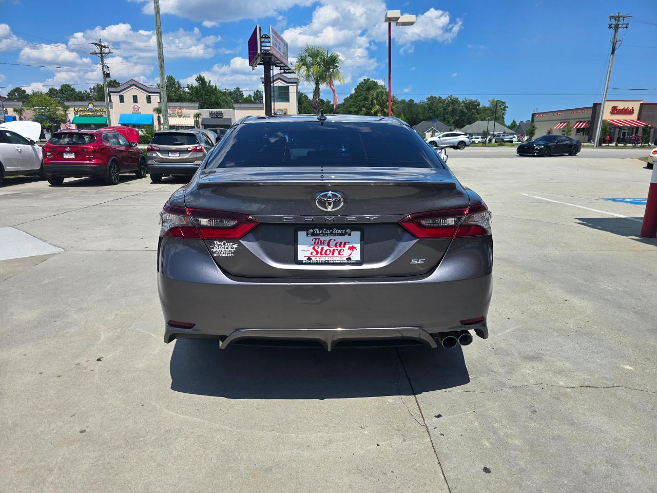 Toyota Camry SE Auto (Natl) 2021