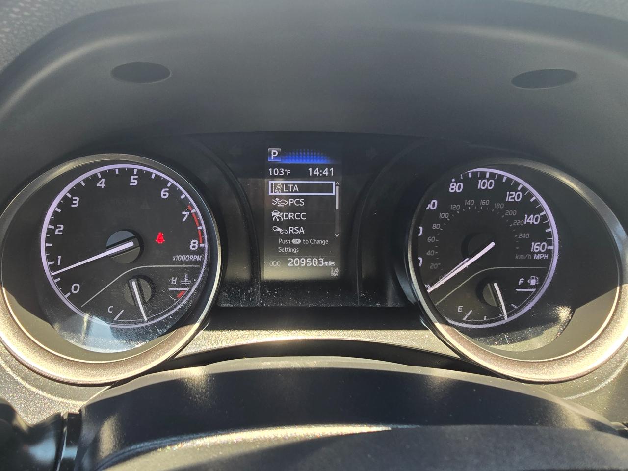 Toyota Camry SE Auto (Natl) 2021