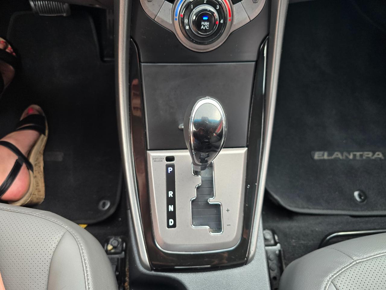 Hyundai Elantra 4dr Sdn Auto Limited PZEV (Alabama Plant) 2013