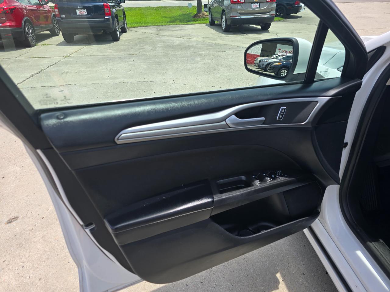 Ford Fusion SE FWD 2019