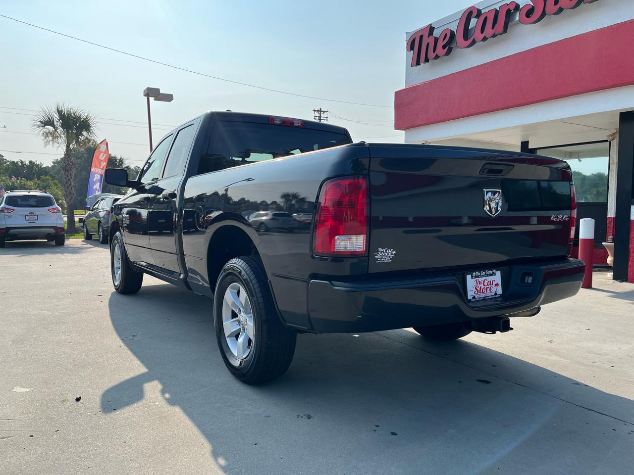 RAM 1500 Classic Express 4x4 Quad Cab 6'4" Box 2019