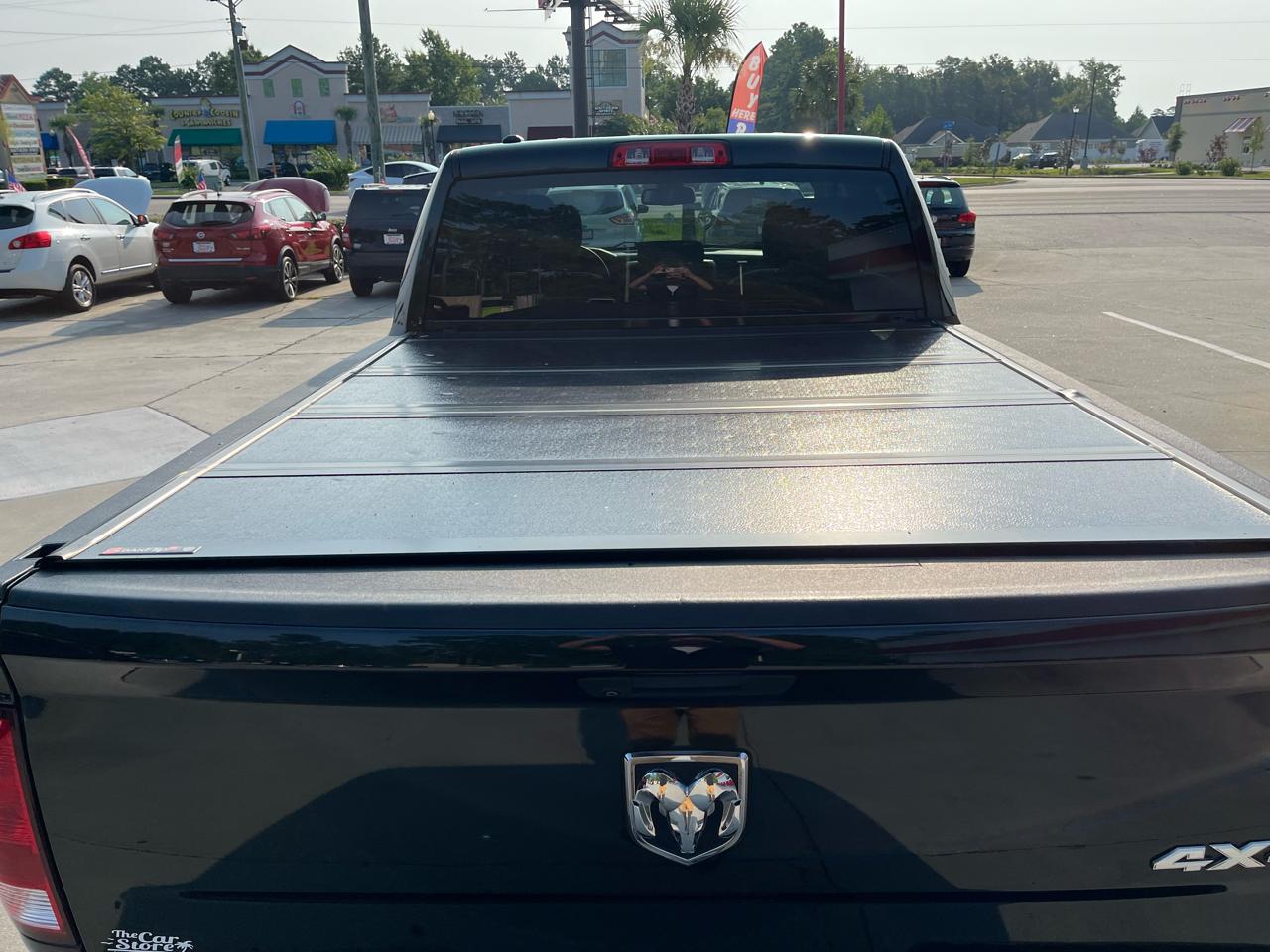 RAM 1500 Classic Express 4x4 Quad Cab 6'4" Box 2019