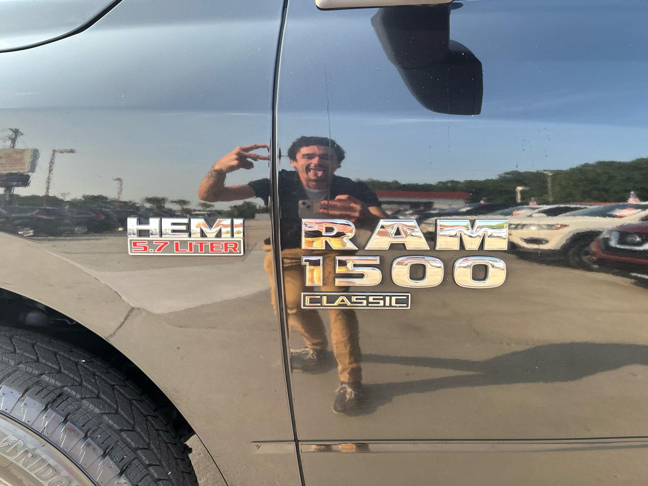 RAM 1500 Classic Express 4x4 Quad Cab 6'4" Box 2019