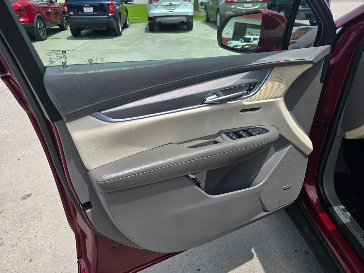 Cadillac XT5 FWD 4dr Luxury 2017