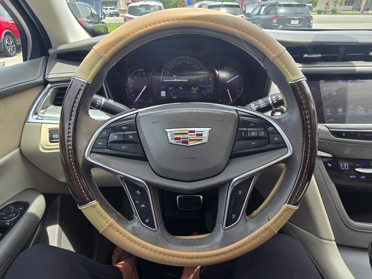 Cadillac XT5 FWD 4dr Luxury 2017