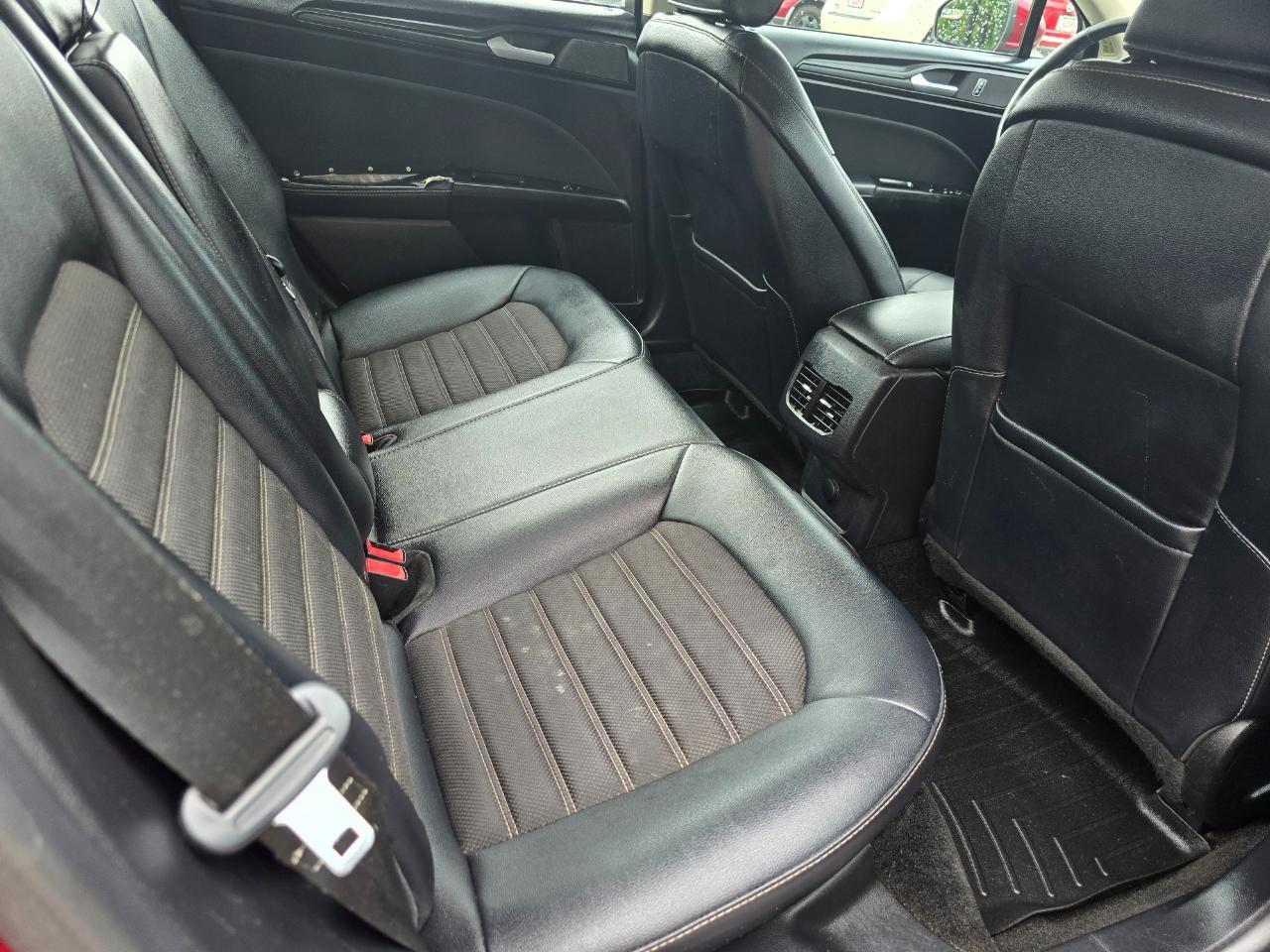 Ford Fusion SE FWD 2018