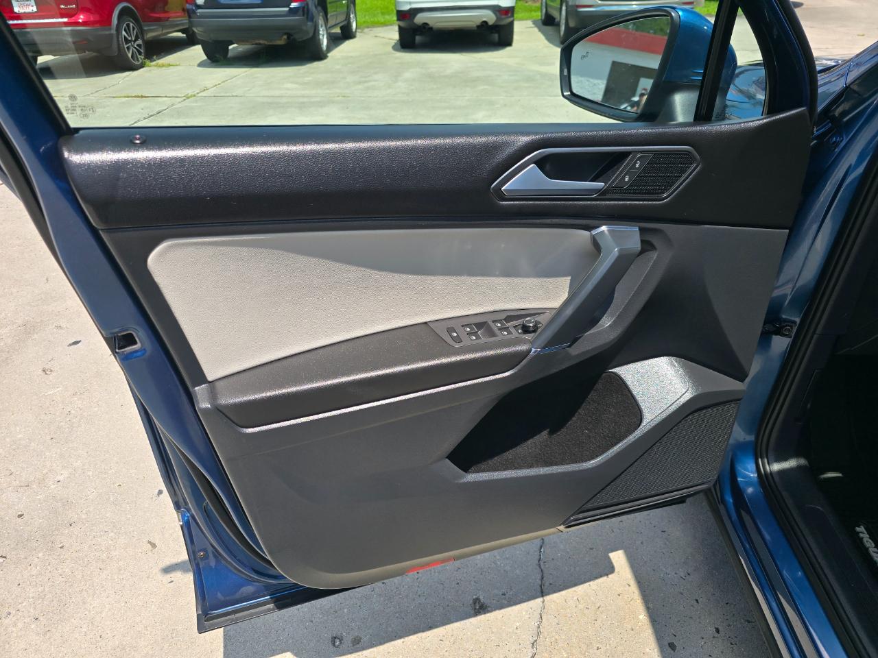 Volkswagen Tiguan 2.0T SEL 4MOTION 2018