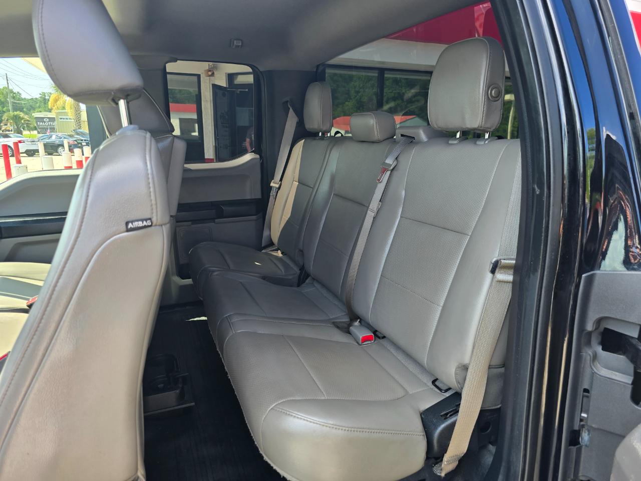 Ford F-150 2WD SuperCab 145" XL 2016