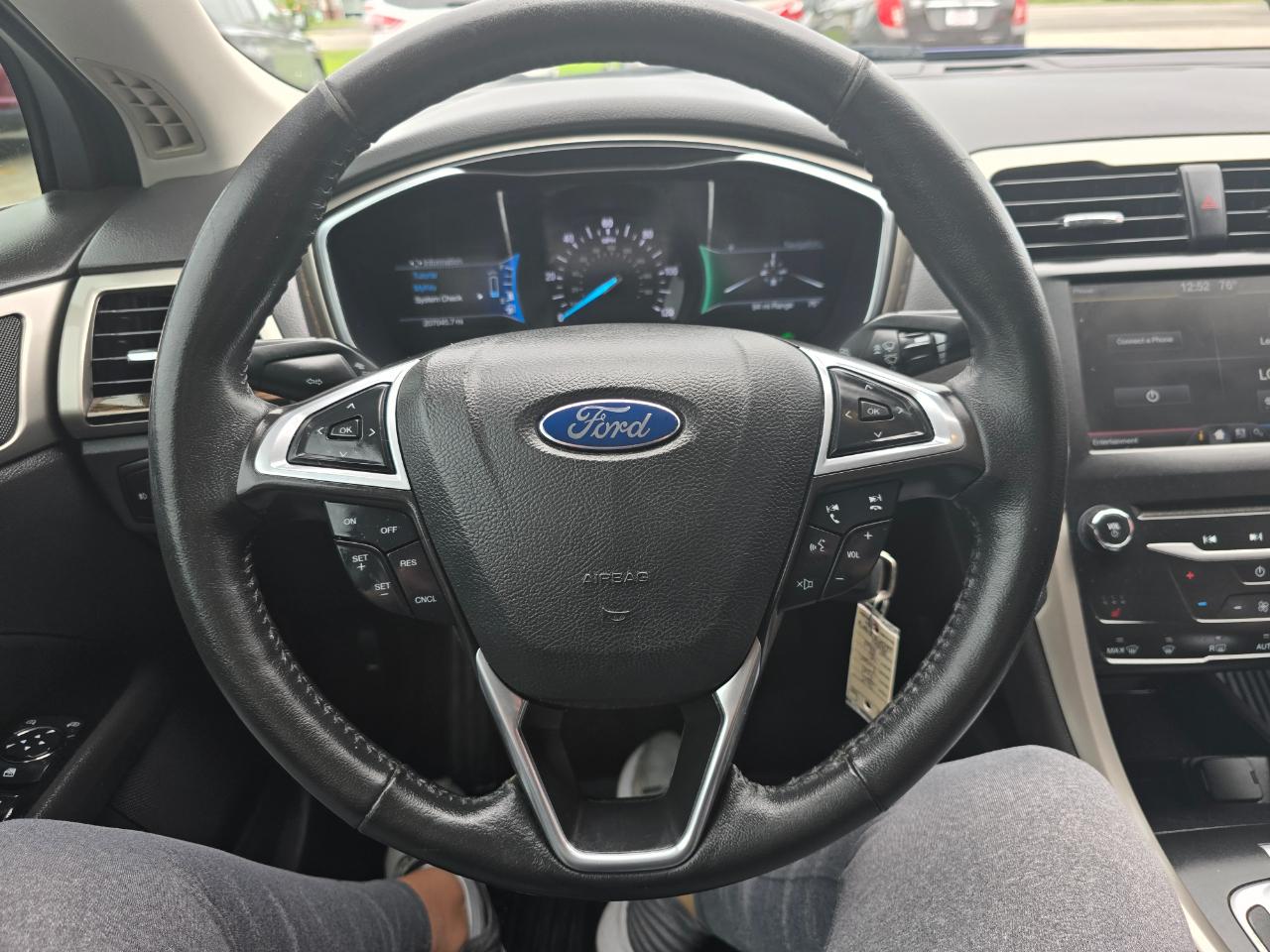 Ford Fusion Energi 4dr Sdn SE Luxury 2015