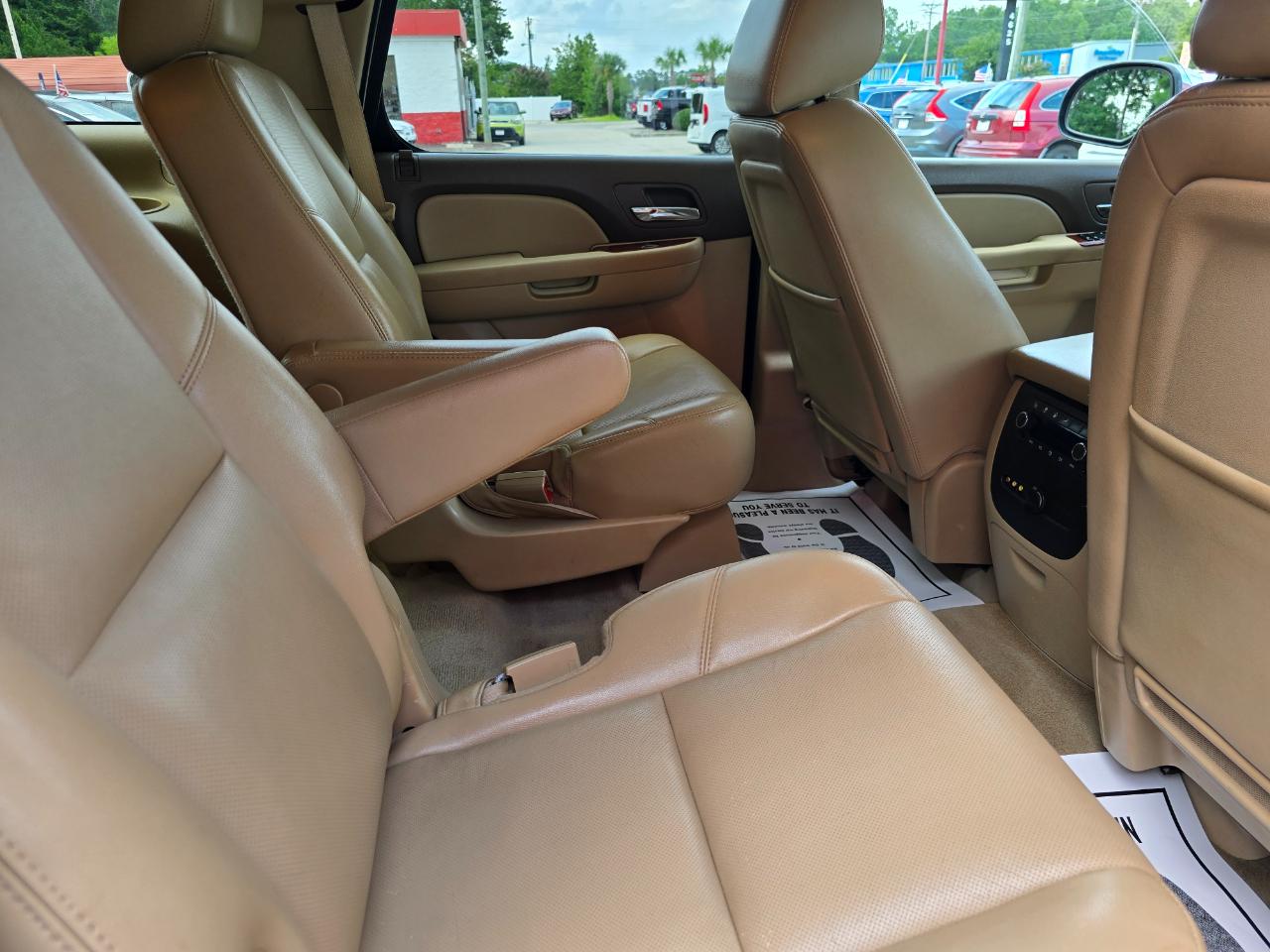 Chevrolet Tahoe 2WD 4dr 1500 LTZ 2013
