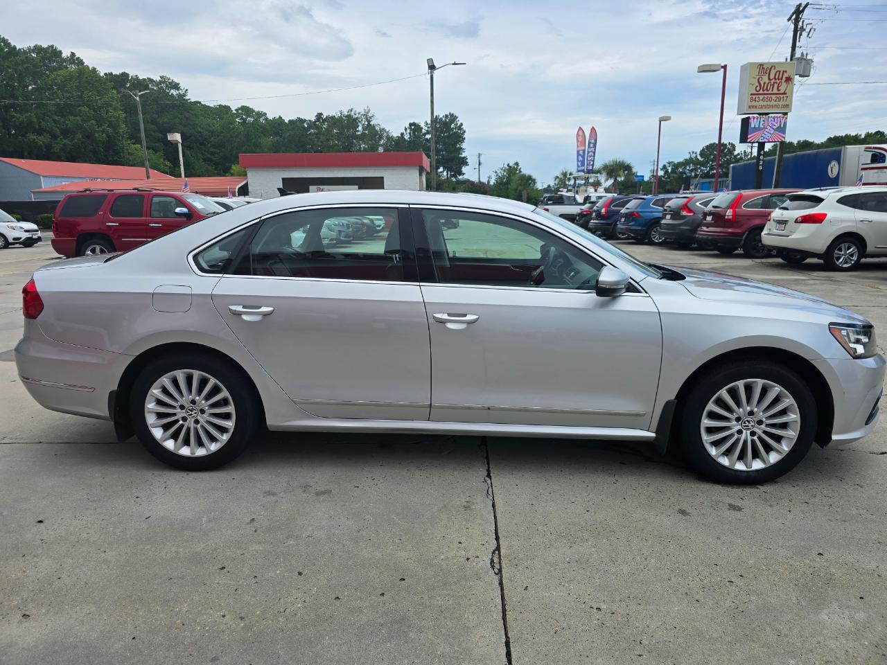 Volkswagen Passat 4dr Sdn 1.8T Auto SE PZEV 2016