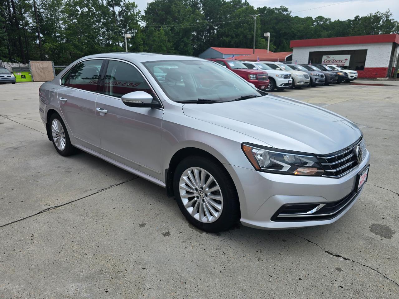 Volkswagen Passat 4dr Sdn 1.8T Auto SE PZEV 2016