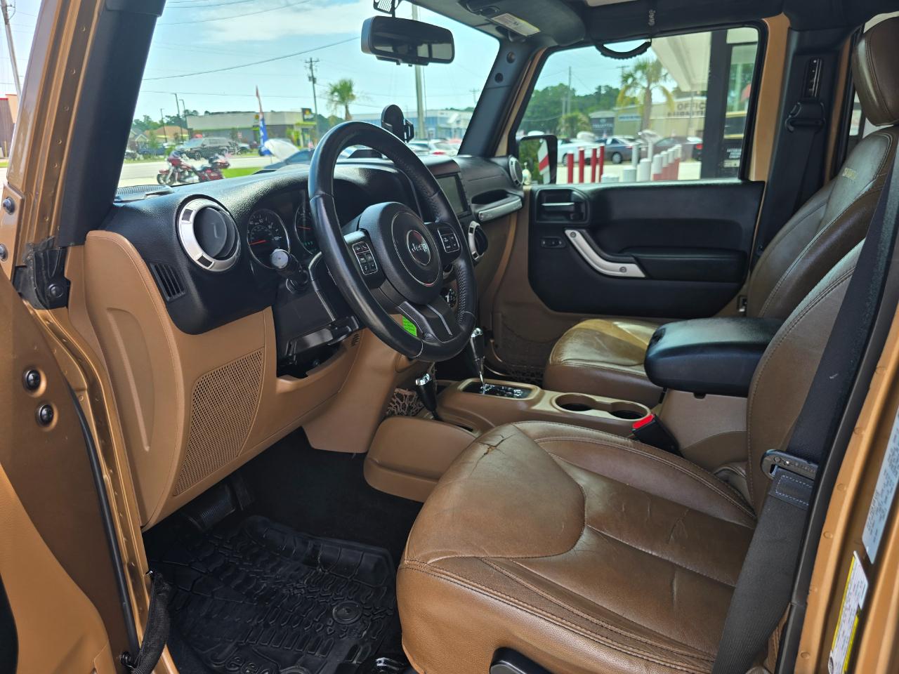 Jeep Wrangler Unlimited 4WD 4dr Sahara 2015