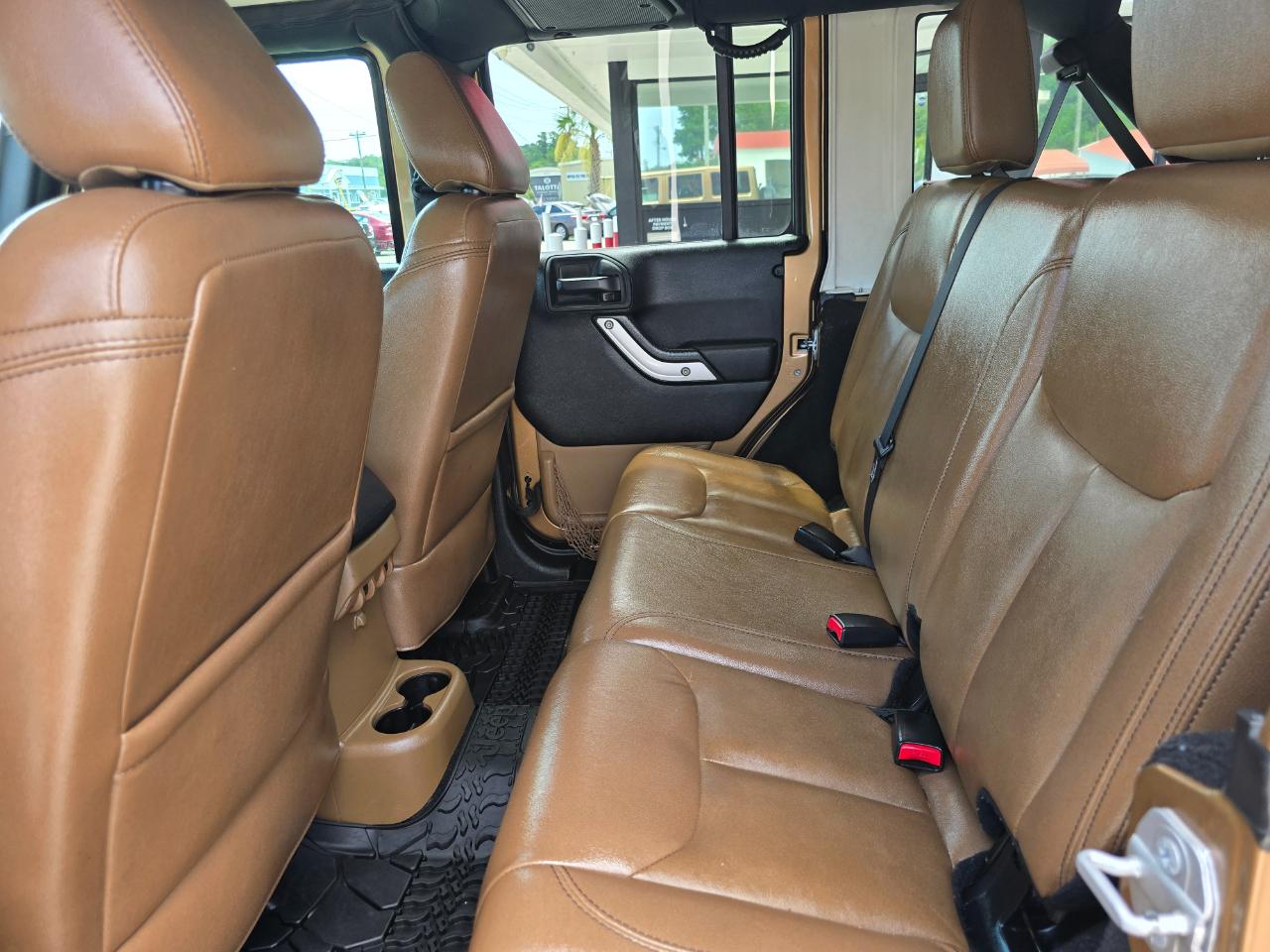 Jeep Wrangler Unlimited 4WD 4dr Sahara 2015