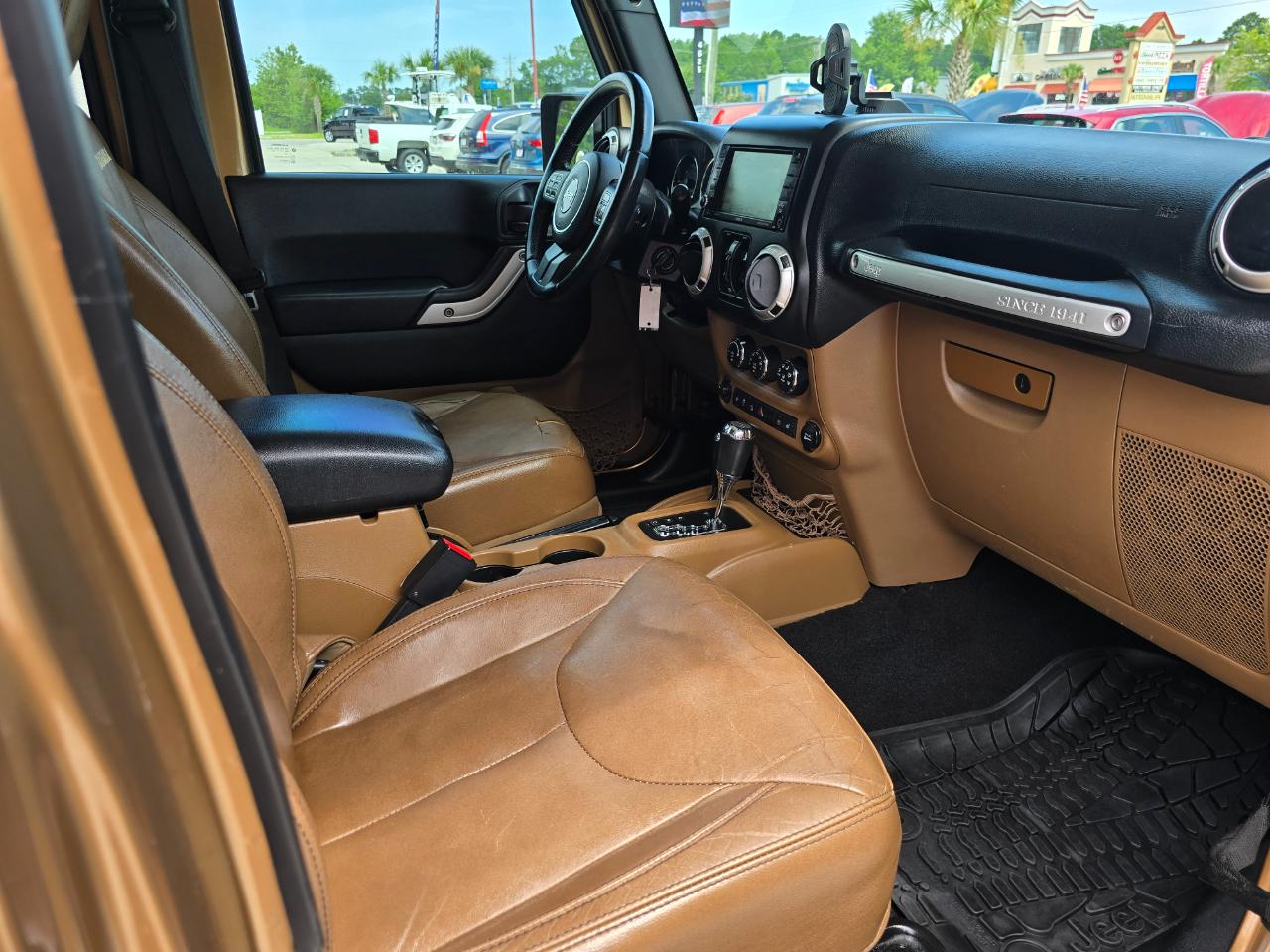 Jeep Wrangler Unlimited 4WD 4dr Sahara 2015