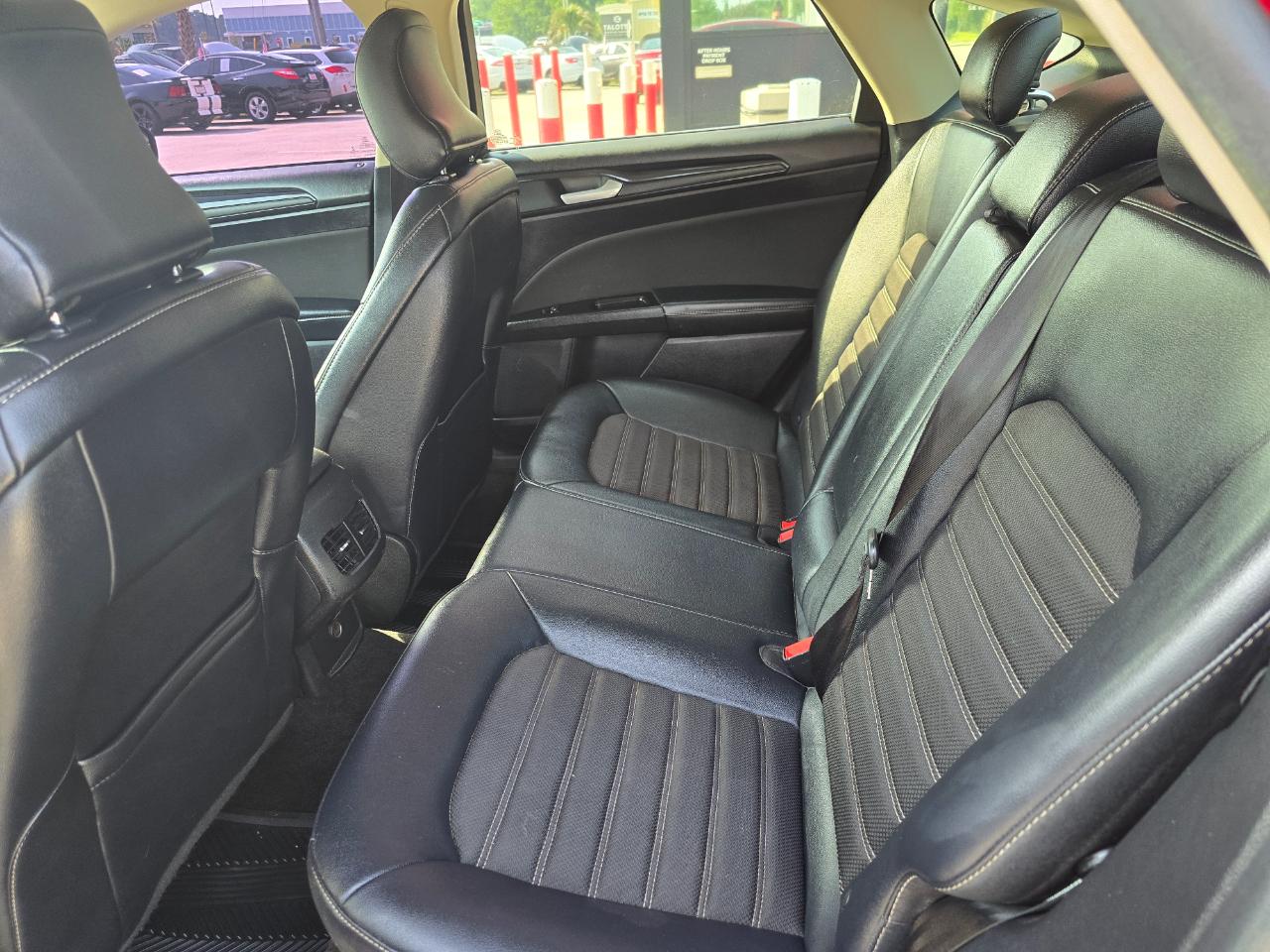 Ford Fusion SE FWD 2018