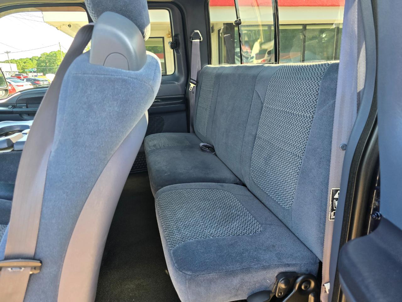 Ford Super Duty F-250 Supercab 142" Lariat 4WD 2001