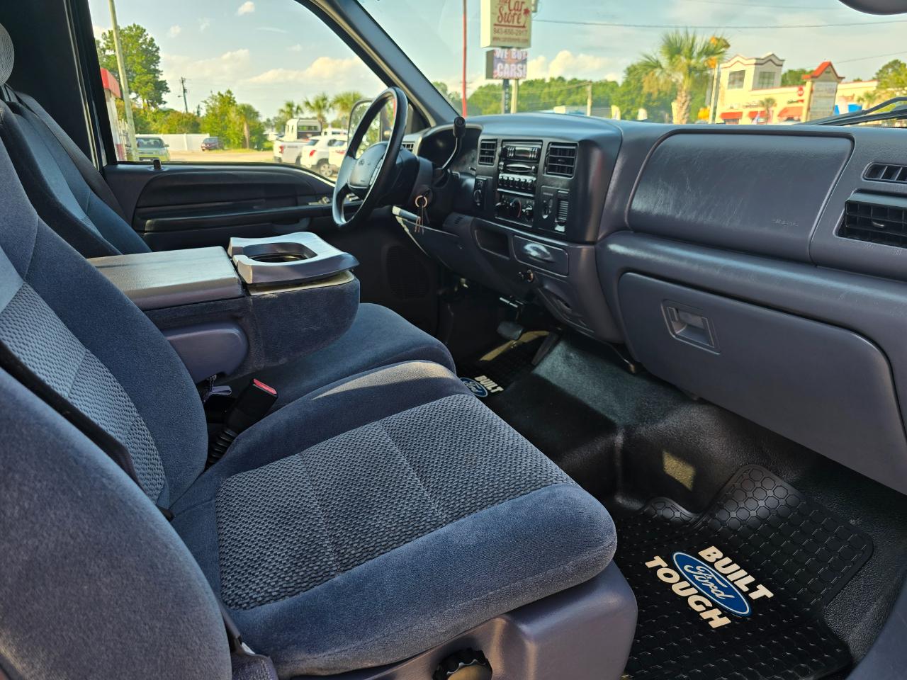 Ford Super Duty F-250 Supercab 142" Lariat 4WD 2001