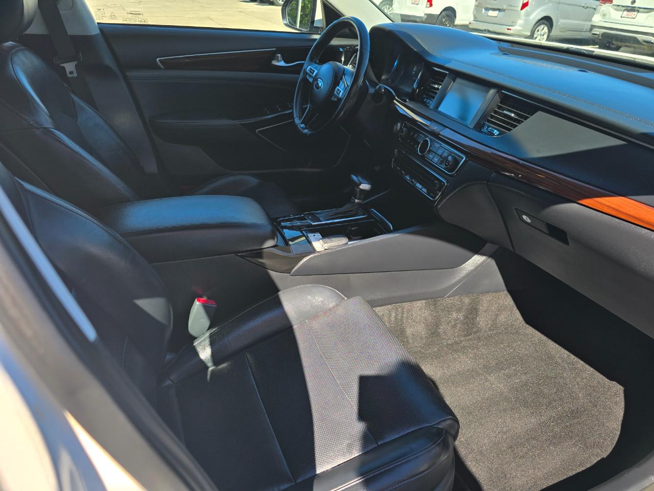 Kia Cadenza Premium Sedan 2017