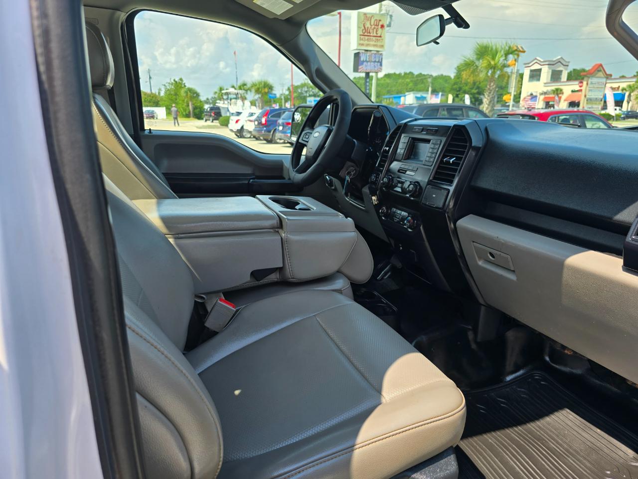 Ford F-150 XLT 4WD Reg Cab 8' Box 2019