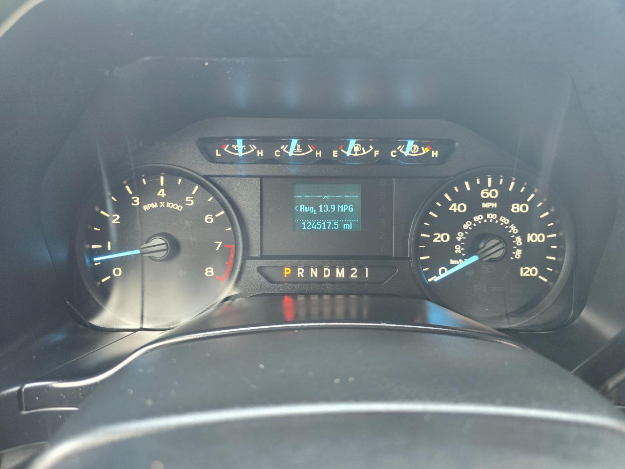 Ford F-150 XLT 4WD Reg Cab 8' Box 2019