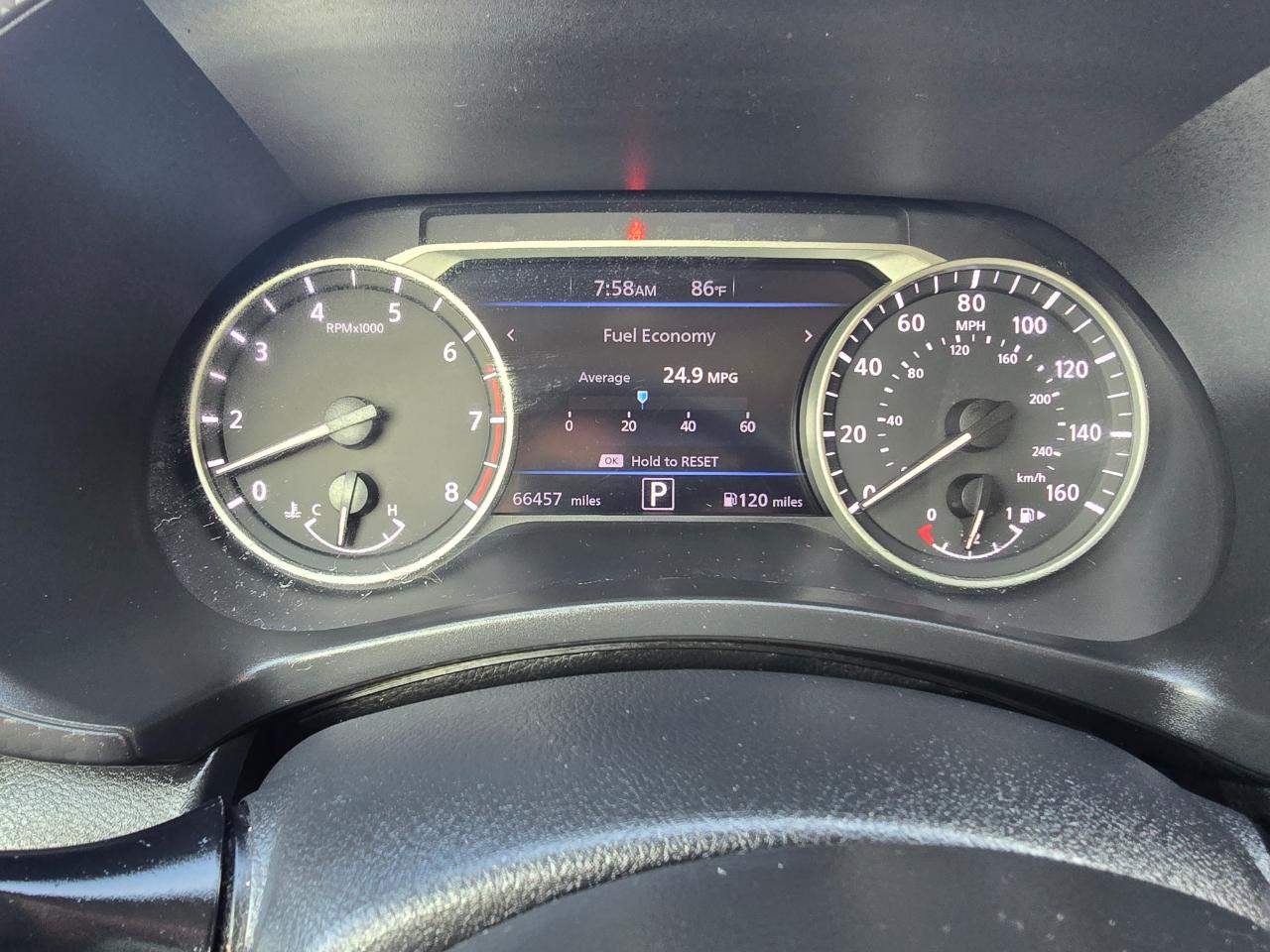 Nissan Sentra SV CVT 2021