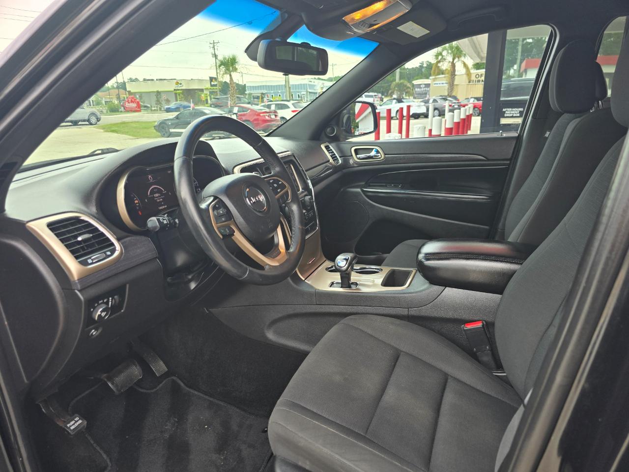 Jeep Grand Cherokee 4WD 4dr Laredo 2014