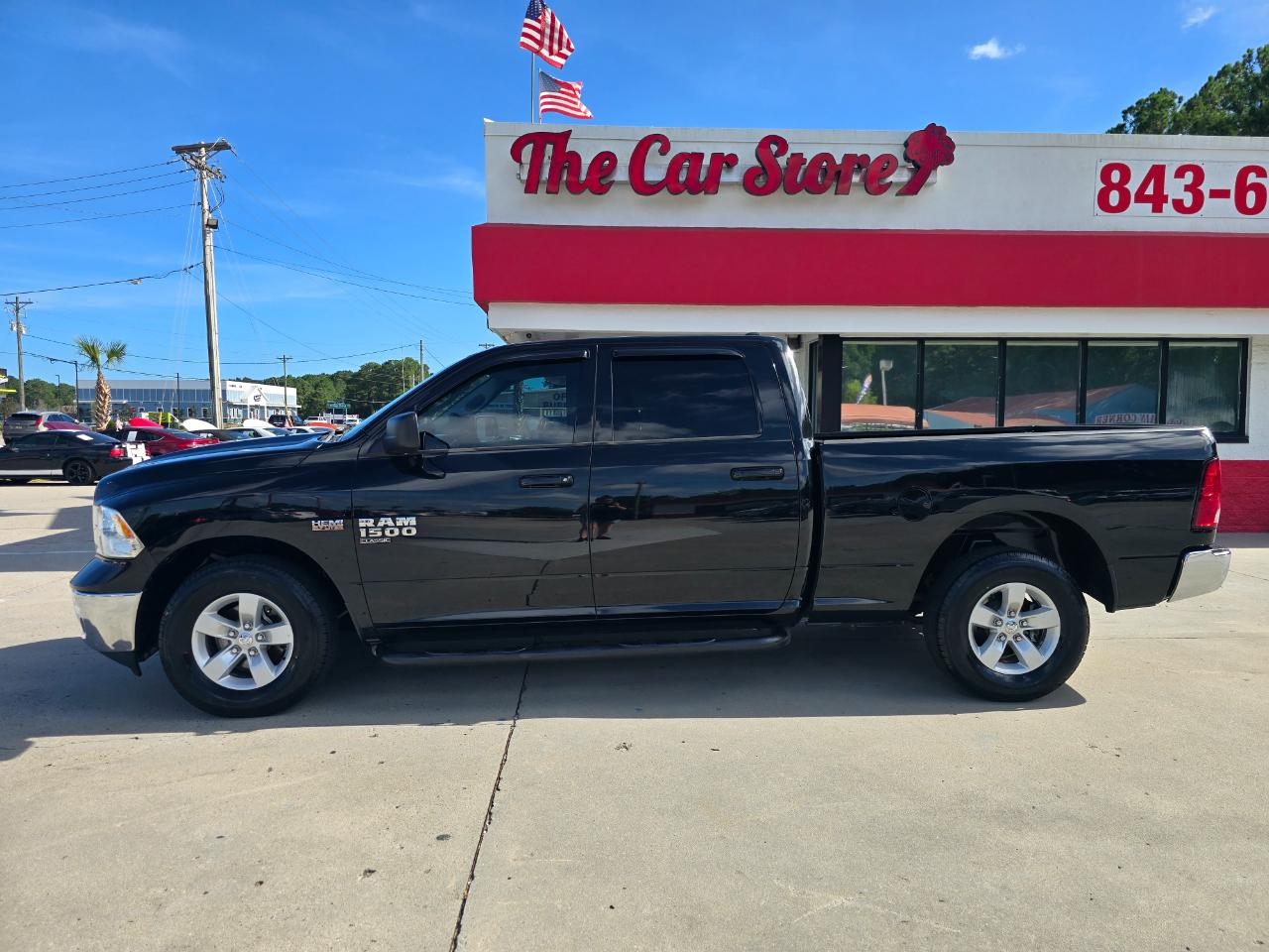 RAM 1500 Classic SLT 4x2 Crew Cab 6'4" Box 2019