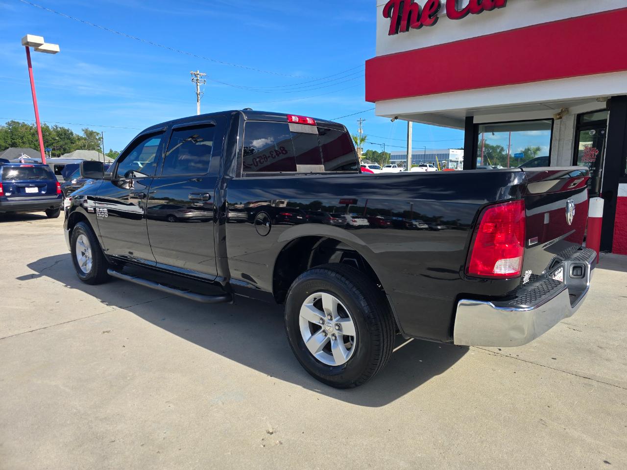 RAM 1500 Classic SLT 4x2 Crew Cab 6'4" Box 2019