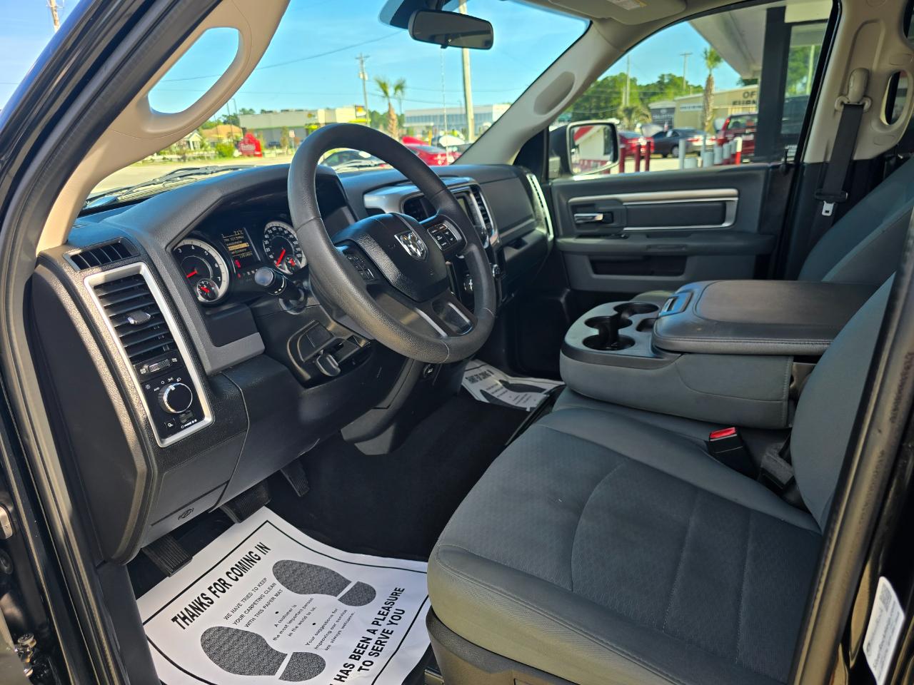 RAM 1500 Classic SLT 4x2 Crew Cab 6'4" Box 2019