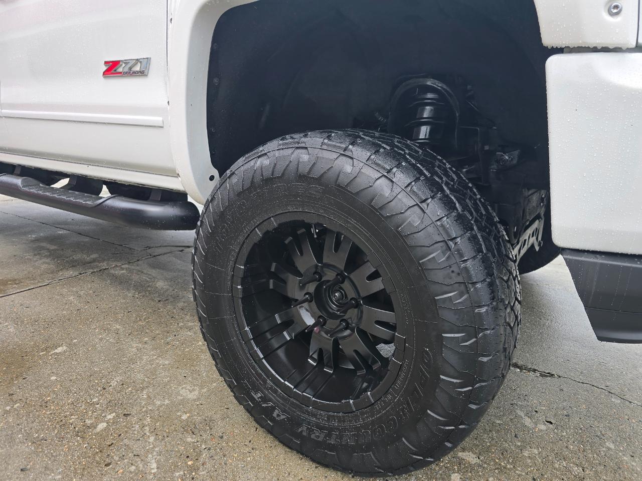 Chevrolet Silverado 1500 4WD Crew Cab 143.5" LT w/2LT 2016