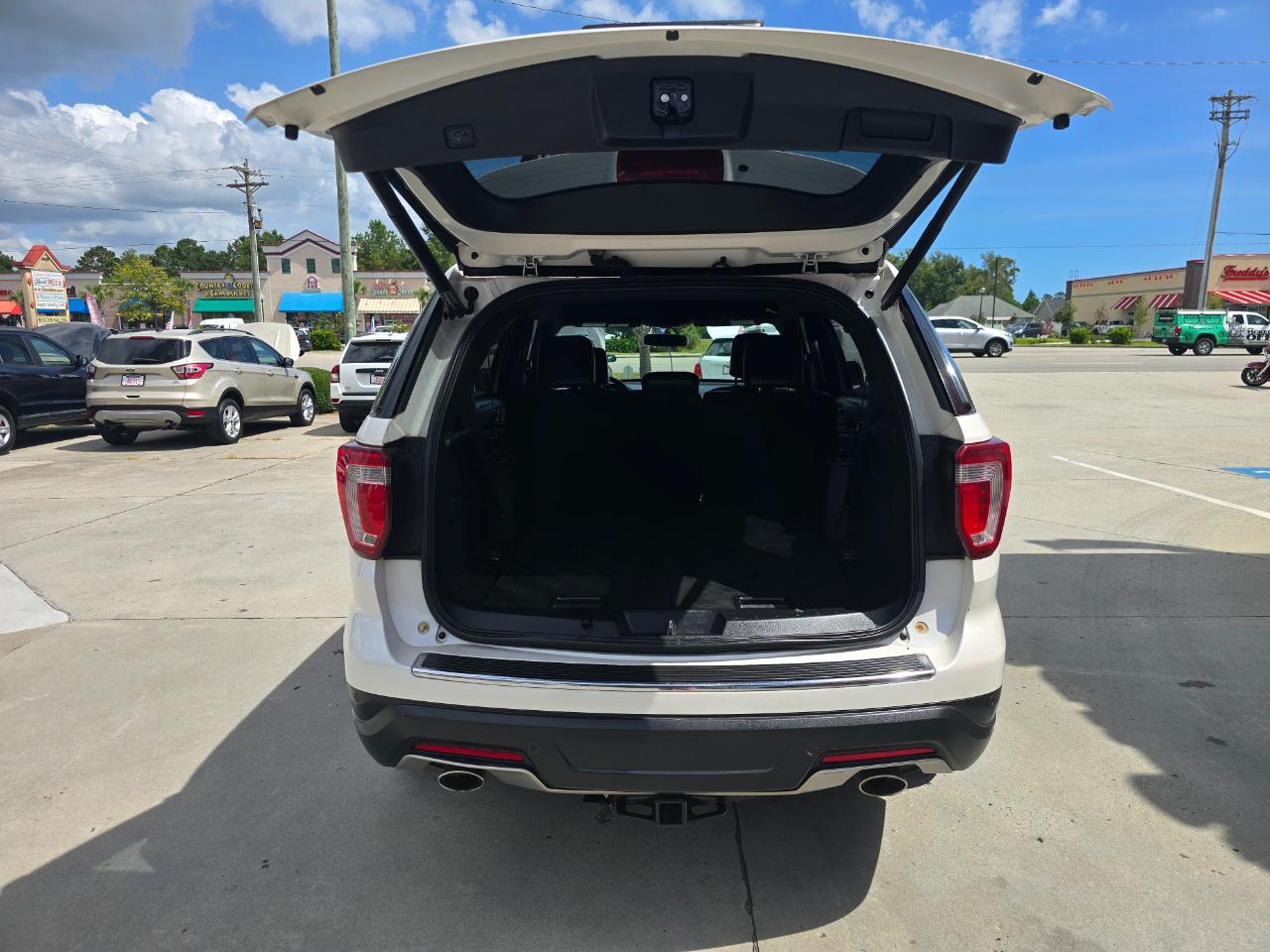 Ford Explorer XLT 4WD 2018