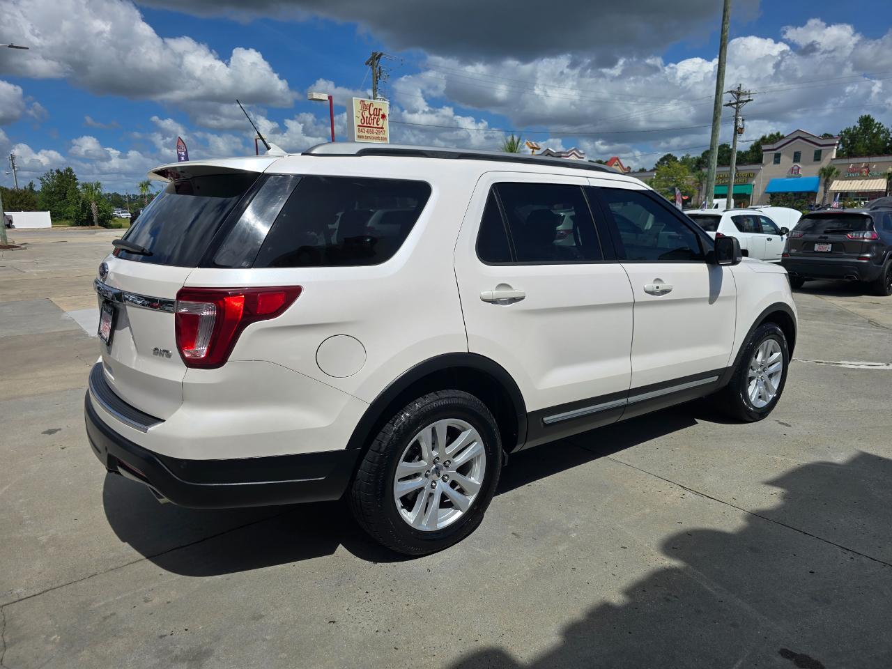 Ford Explorer XLT 4WD 2018