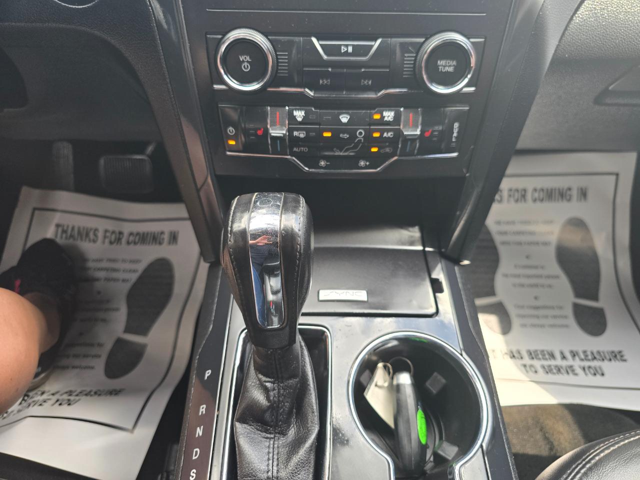 Ford Explorer XLT 4WD 2018