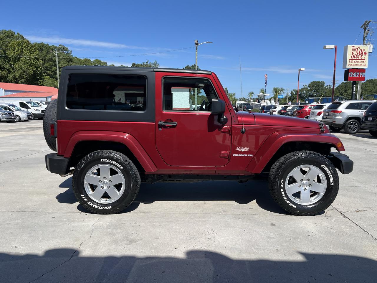 Jeep Wrangler 4WD 2dr Sahara 2011