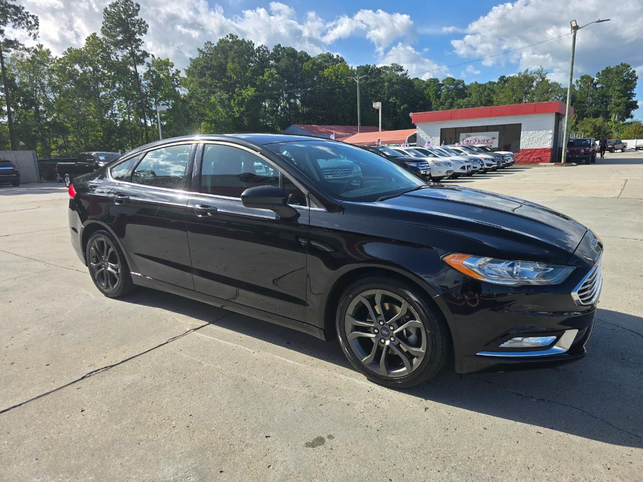 Ford Fusion SE FWD 2018