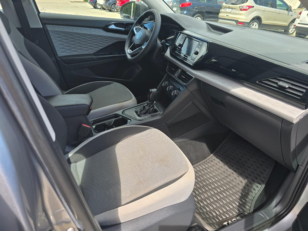 Volkswagen Taos S FWD 2022