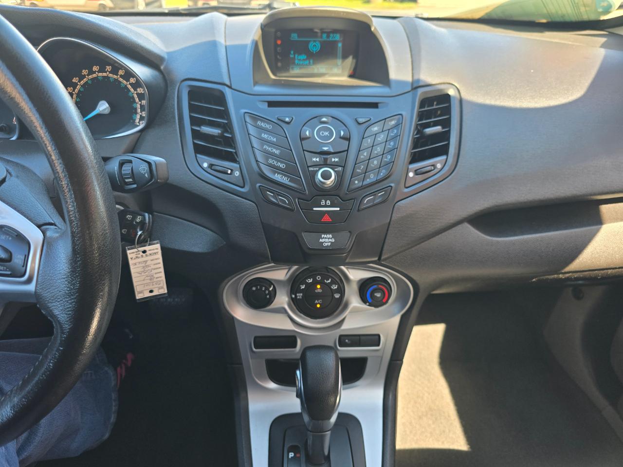 Ford Fiesta 4dr Sdn SE 2016