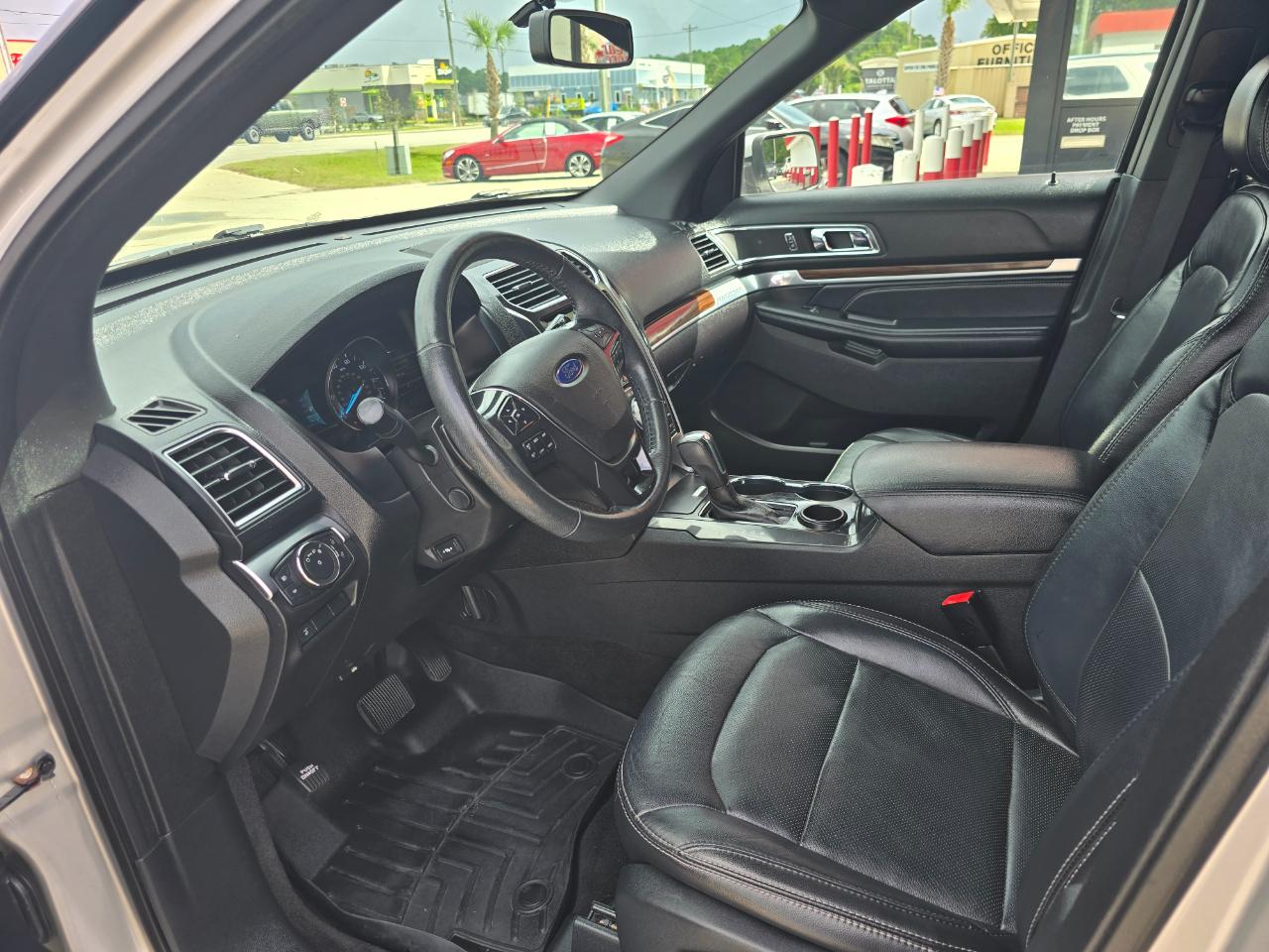 Ford Explorer Limited FWD 2017
